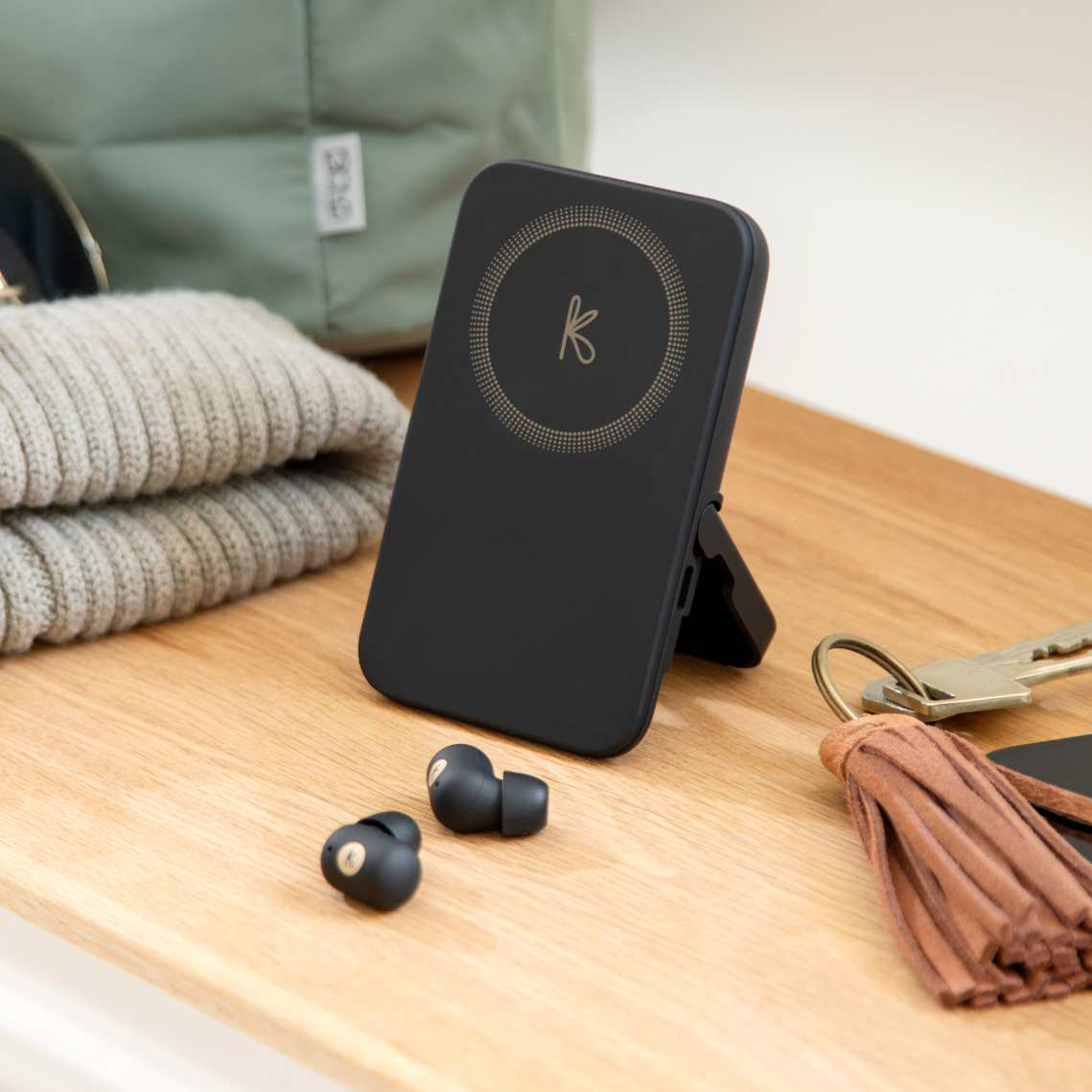 Kreafunk toCHARGE GO - Power bank & earbuds