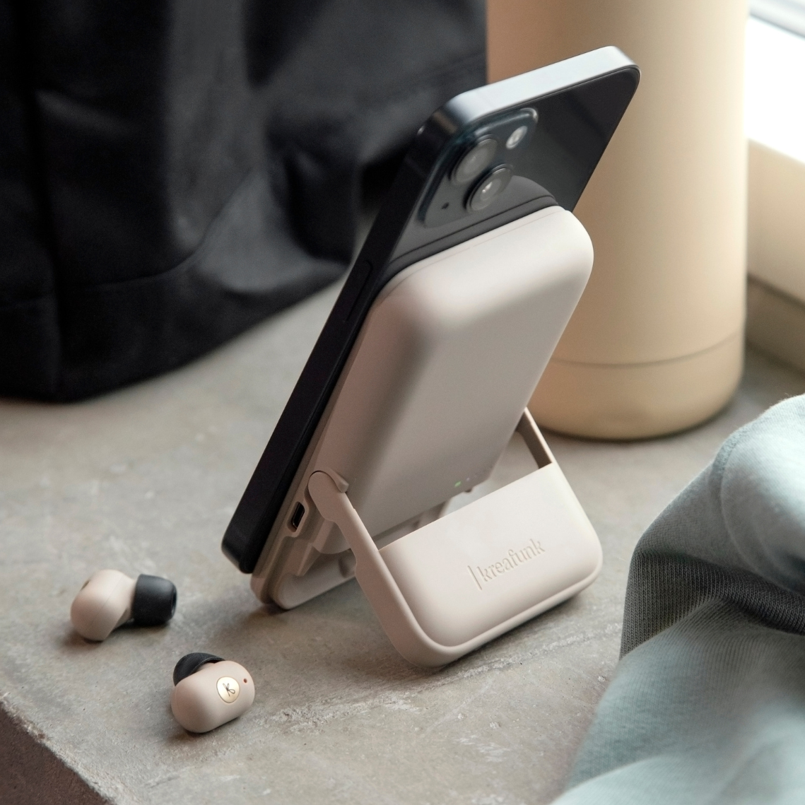 Kreafunk toCHARGE GO - Power bank & earbuds